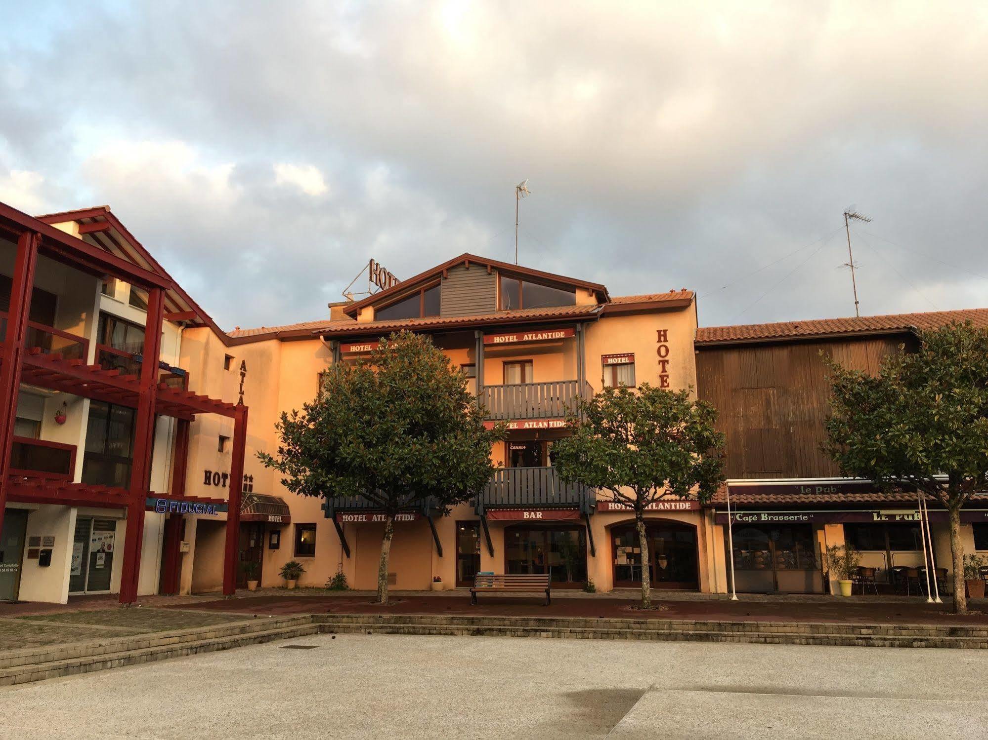 Hotel Atlantide Biscarrosse Exterior foto